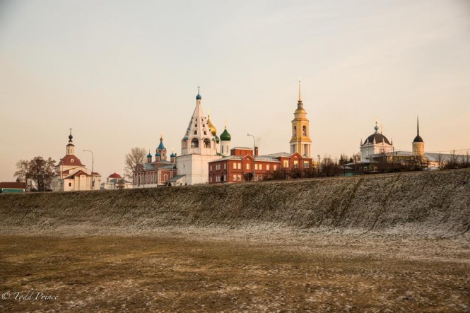 The Kolomna monastery and church cluster as seen from the northern side of the historical district.