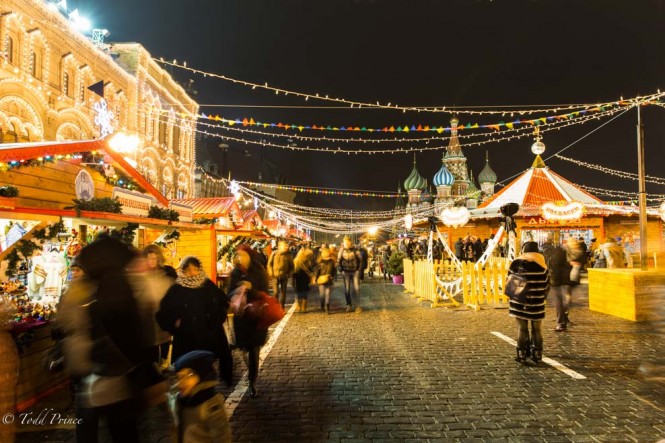 December has been relatively warm , so almost no visible snow at the Red Square Christmas market. 