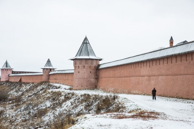 Walking Past Suzdal's Kremlin